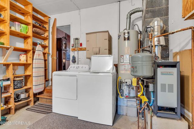 15 Brookfield Court, Toms River, NJ 08757