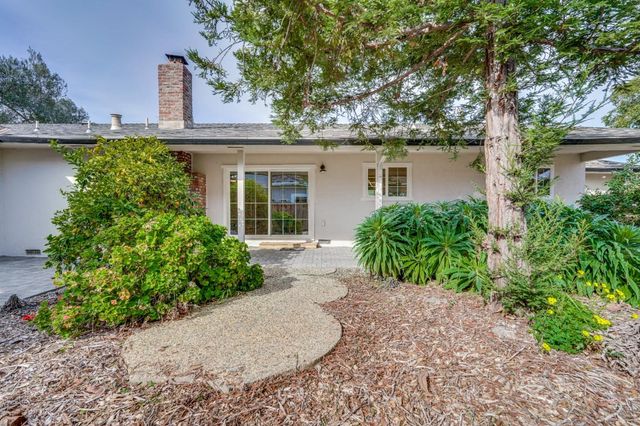 16925 Burgundy Lane, Morgan Hill, CA 95037