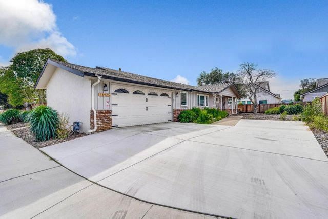 16925 Burgundy Lane, Morgan Hill, CA 95037