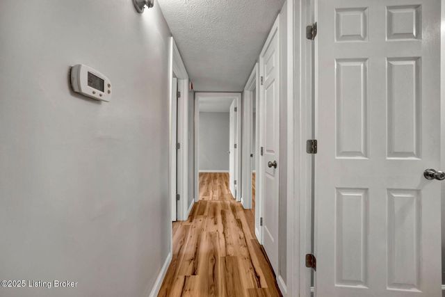 138 Carolina Ave, Mt Washington, KY 40047