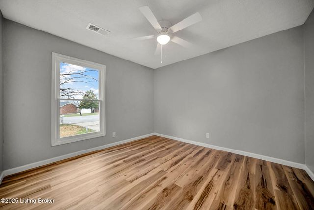 138 Carolina Ave, Mt Washington, KY 40047