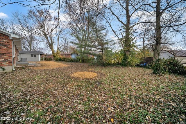 138 Carolina Ave, Mt Washington, KY 40047