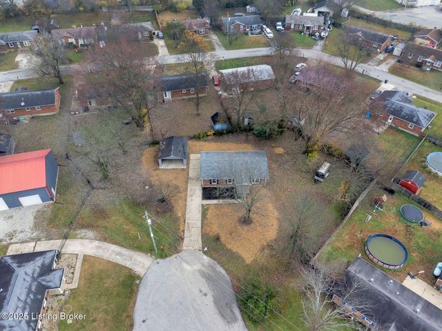 138 Carolina Ave, Mt Washington, KY 40047