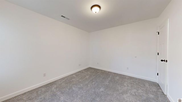 65 Wharton Rd, Cadiz, KY 42211