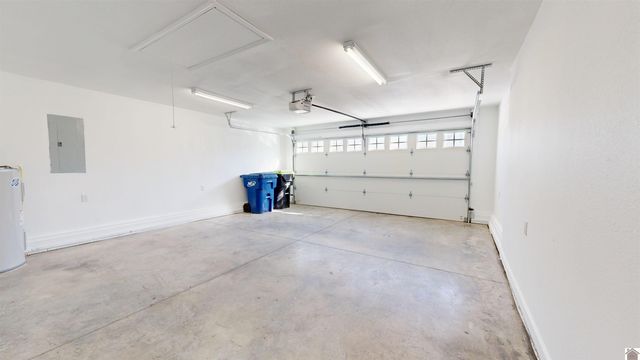 65 Wharton Rd, Cadiz, KY 42211