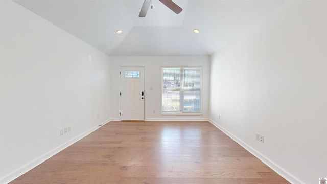 65 Wharton Rd, Cadiz, KY 42211