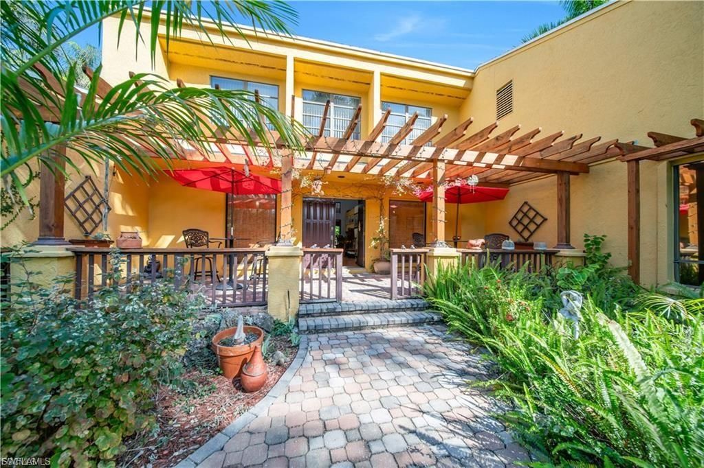 184 W Mariana AVE, NORTH FORT MYERS, FL 33903 — photo 4