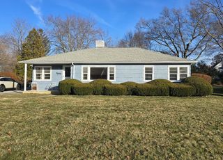 24 Pepka Dr, Webster, MA 01570