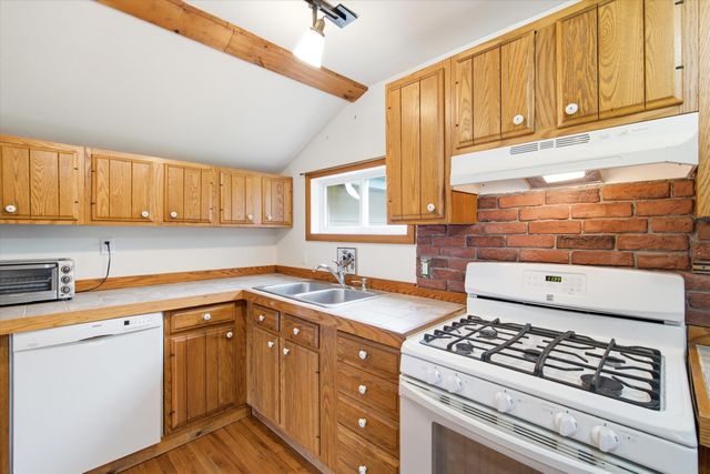 411 Bay Road, Andover, NH 03216