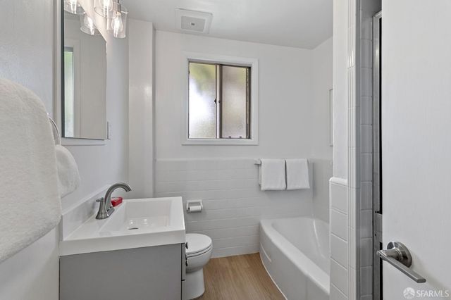 2143 Wawona Street, San Francisco, CA 94116