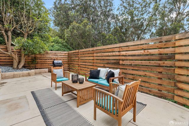 2143 Wawona Street, San Francisco, CA 94116