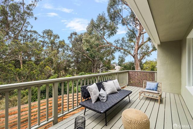 2143 Wawona Street, San Francisco, CA 94116