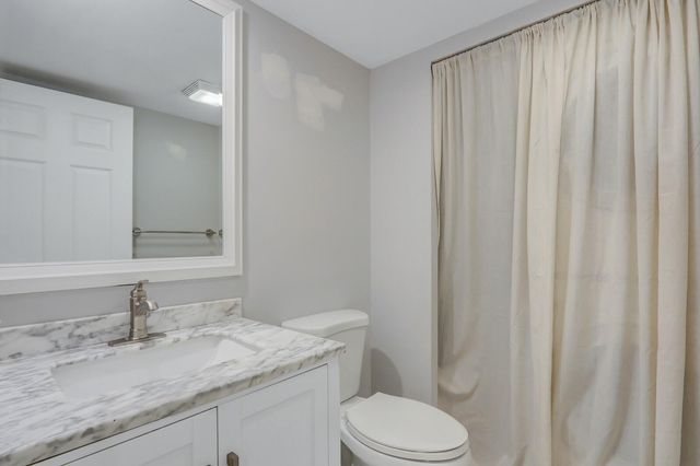 730 7th Ln, Palm Beach Gardens, FL 33418
