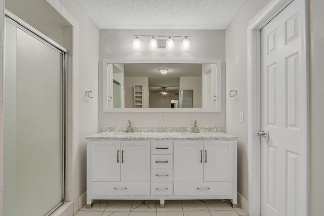 730 7th Ln, Palm Beach Gardens, FL 33418