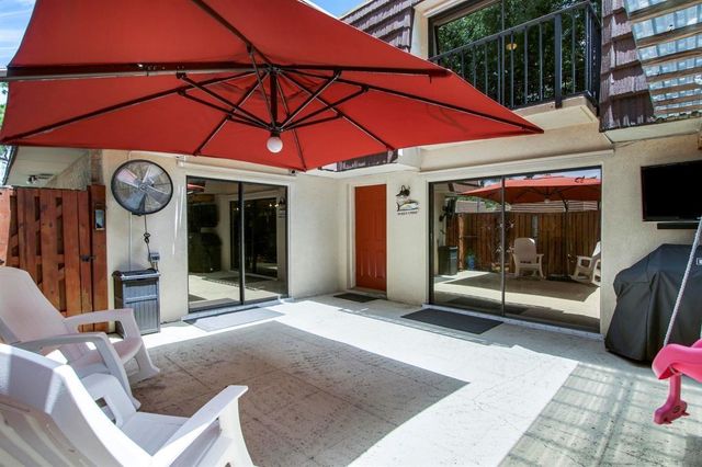 730 7th Ln, Palm Beach Gardens, FL 33418