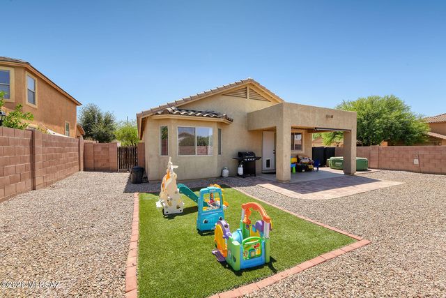 12825 N Steamboat Drive, Marana, AZ 85653