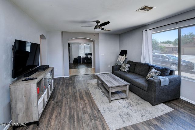 12825 N Steamboat Drive, Marana, AZ 85653