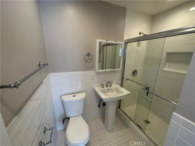 633 W Maple Avenue, Orange, CA 92868