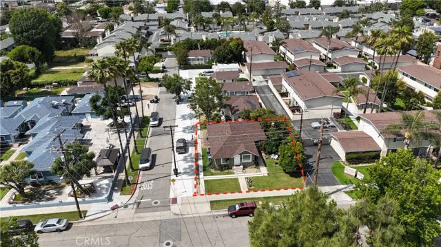 633 W Maple Avenue, Orange, CA 92868