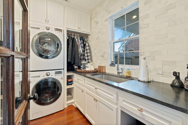 12955 Point Aquarius Boulevard, Willis, TX 77318