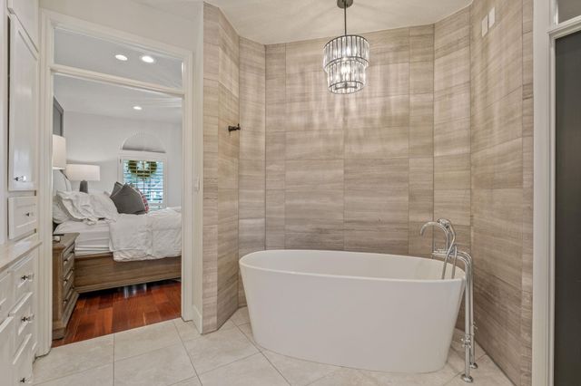 12955 Point Aquarius Boulevard, Willis, TX 77318