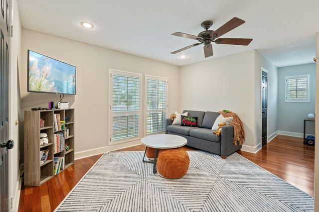 12955 Point Aquarius Boulevard, Willis, TX 77318