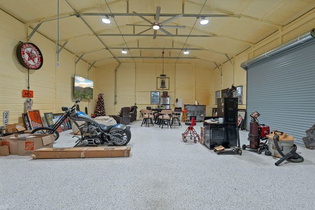 12955 Point Aquarius Boulevard, Willis, TX 77318