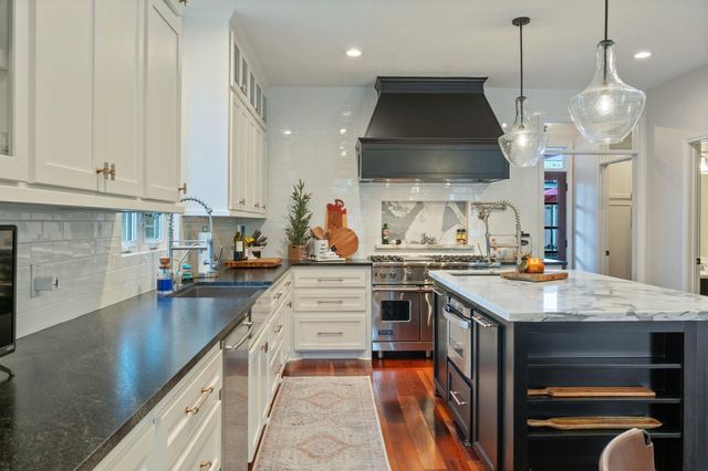 12955 Point Aquarius Boulevard, Willis, TX 77318