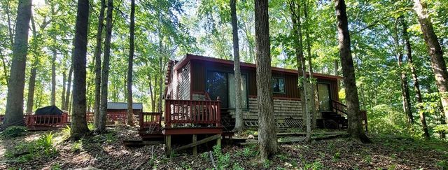 345 Hilltop Ln, Gainesboro, TN 38562