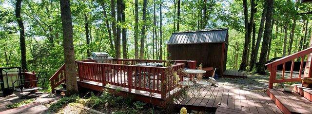 345 Hilltop Ln, Gainesboro, TN 38562