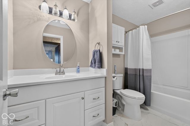 2429 Cape Henry Court, Cicero, IN 46034