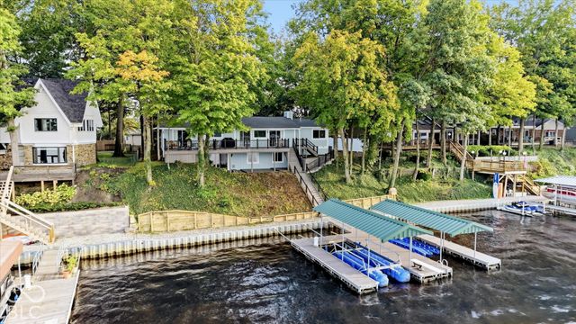 2429 Cape Henry Court, Cicero, IN 46034