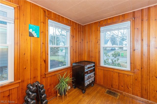 1553 Maplegrove Road, South Euclid, OH 44121