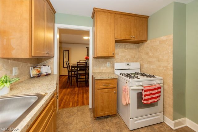 1553 Maplegrove Road, South Euclid, OH 44121