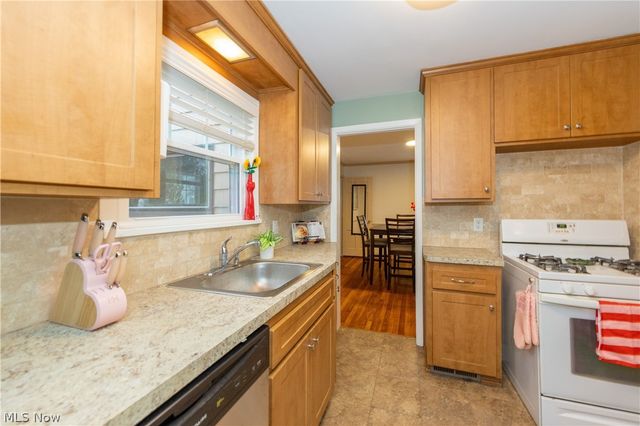 1553 Maplegrove Road, South Euclid, OH 44121