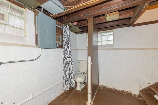 1553 Maplegrove Road, South Euclid, OH 44121