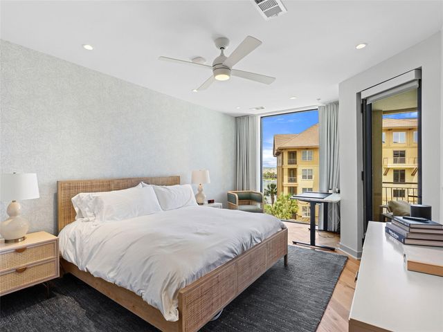 84 Island DR 9402, Horseshoe Bay, TX 78657