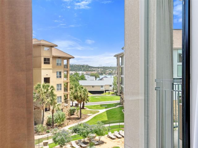 84 Island DR 9402, Horseshoe Bay, TX 78657