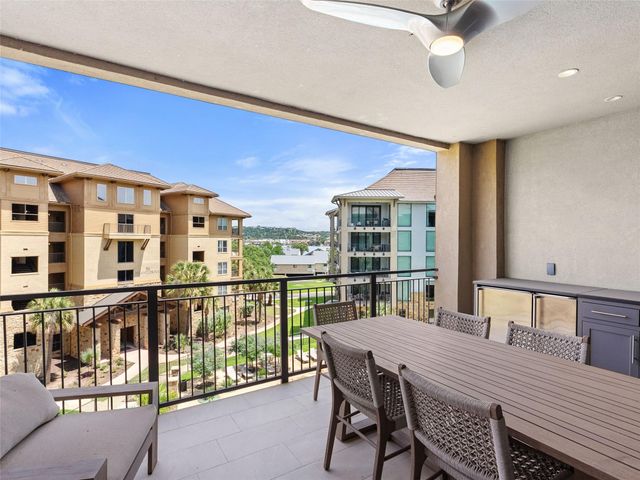 84 Island DR 9402, Horseshoe Bay, TX 78657