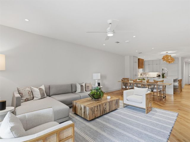 84 Island DR 9402, Horseshoe Bay, TX 78657