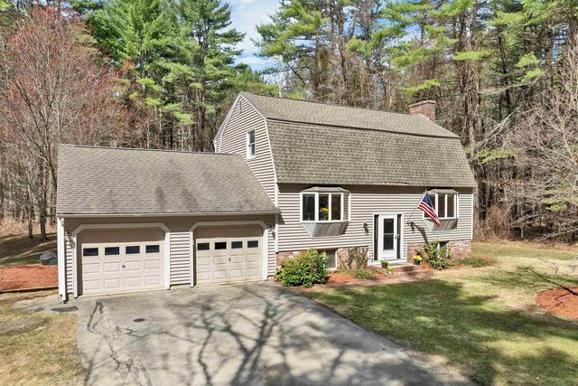 4 Schoolhouse Road, Amherst, NH 03031