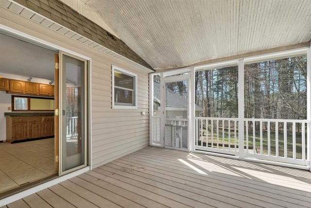 4 Schoolhouse Road, Amherst, NH 03031