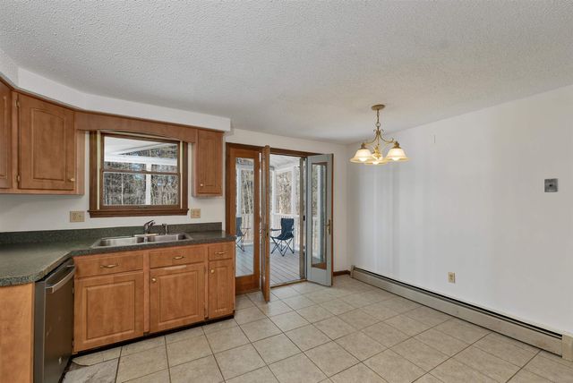 4 Schoolhouse Road, Amherst, NH 03031