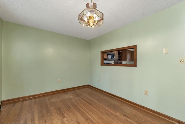 4 Schoolhouse Road, Amherst, NH 03031