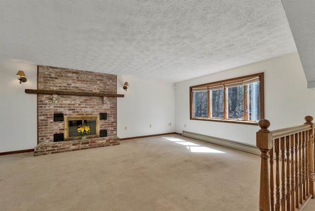 4 Schoolhouse Road, Amherst, NH 03031