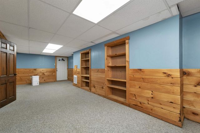 4 Schoolhouse Road, Amherst, NH 03031