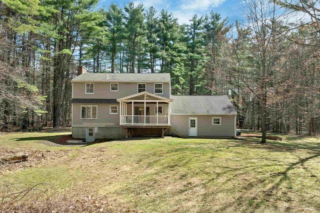 4 Schoolhouse Road, Amherst, NH 03031