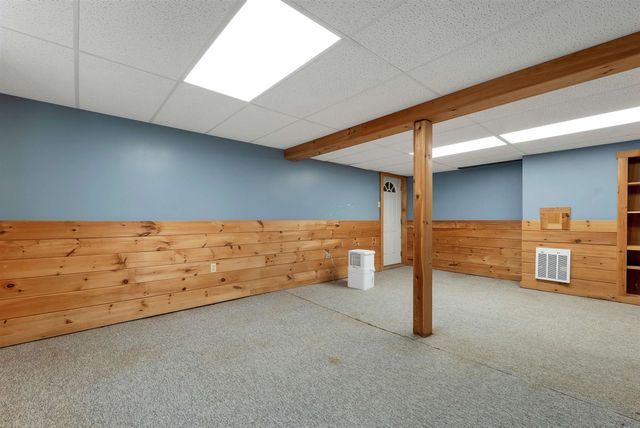 4 Schoolhouse Road, Amherst, NH 03031