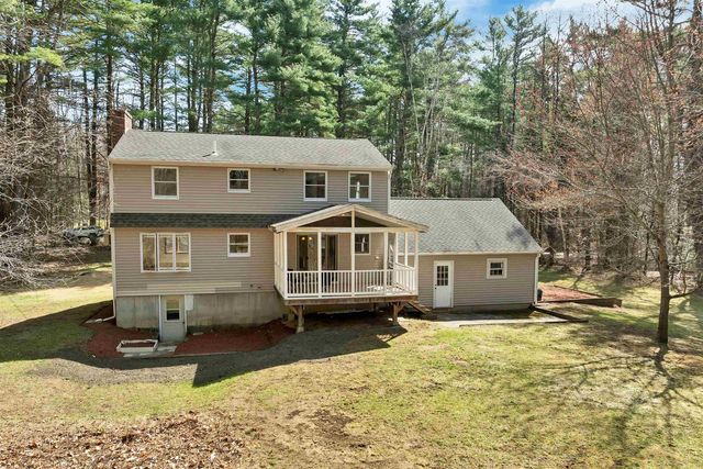 4 Schoolhouse Road, Amherst, NH 03031