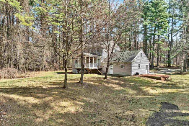 4 Schoolhouse Road, Amherst, NH 03031